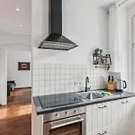 Arbio I Retro Near Hauptbahnhof Leipzig