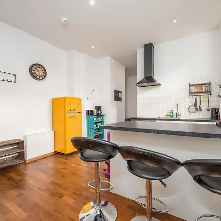 Arbio I Retro Near Hauptbahnhof Leipzig