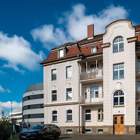 Arbio I Retro Near Hauptbahnhof Leipzig