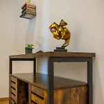 Arbio I Retro Near Hauptbahnhof *
