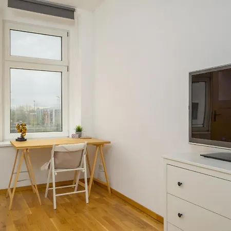 Arbio I Retro Near Hauptbahnhof *