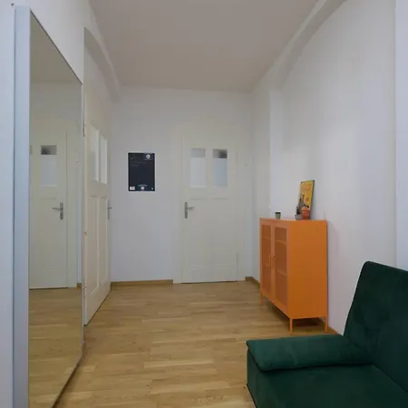 Arbio I Retro Near Hauptbahnhof Appartamento