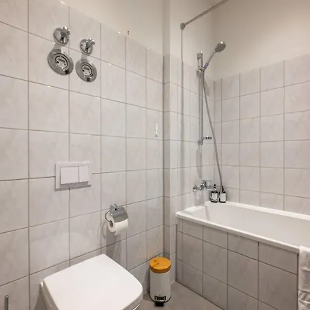 Arbio I Retro Near Hauptbahnhof Apartment *
