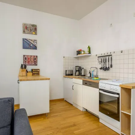 Arbio I Retro Near Hauptbahnhof Apartment