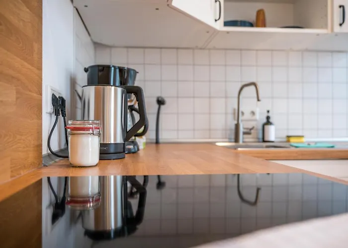 Arbio I Retro Near Hauptbahnhof