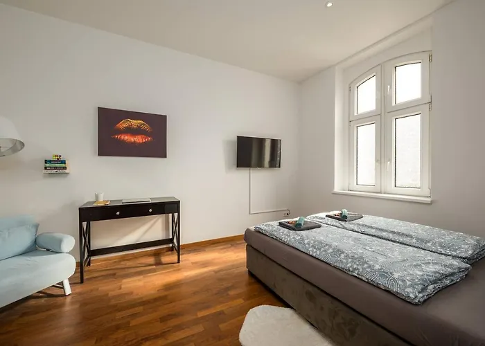 Arbio I Retro Near Hauptbahnhof *