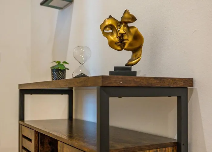 Arbio I Retro Near Hauptbahnhof *